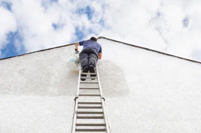 Peinture extérieure à Moliens — façades et ravalement