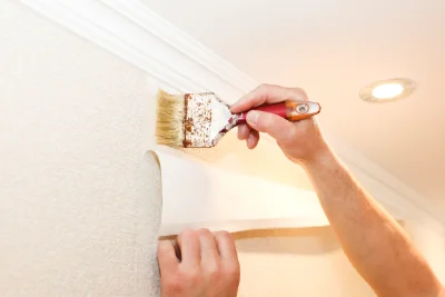 Pose de papier peint à Moliens — revêtements muraux et toiles de verre